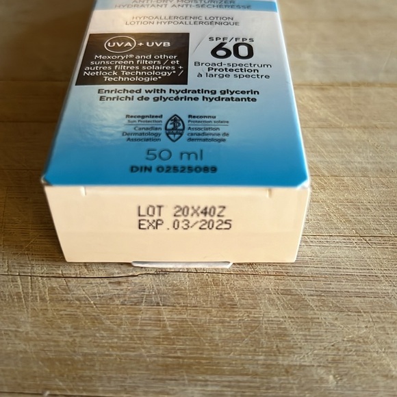 Ombrelle UV Face Anti-dry moisturizer SPF 60 Hypoallergenic - Picture 3 of 3